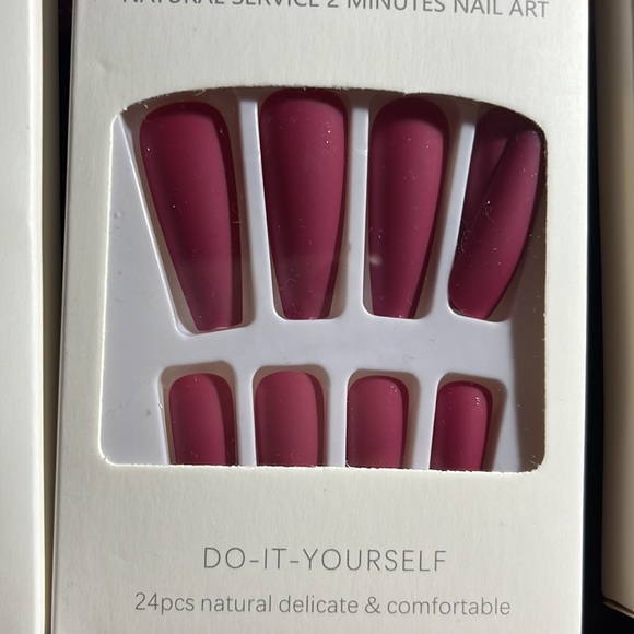 5 colour press on nail with 2 box gold &siver charms - Picture 4 of 7